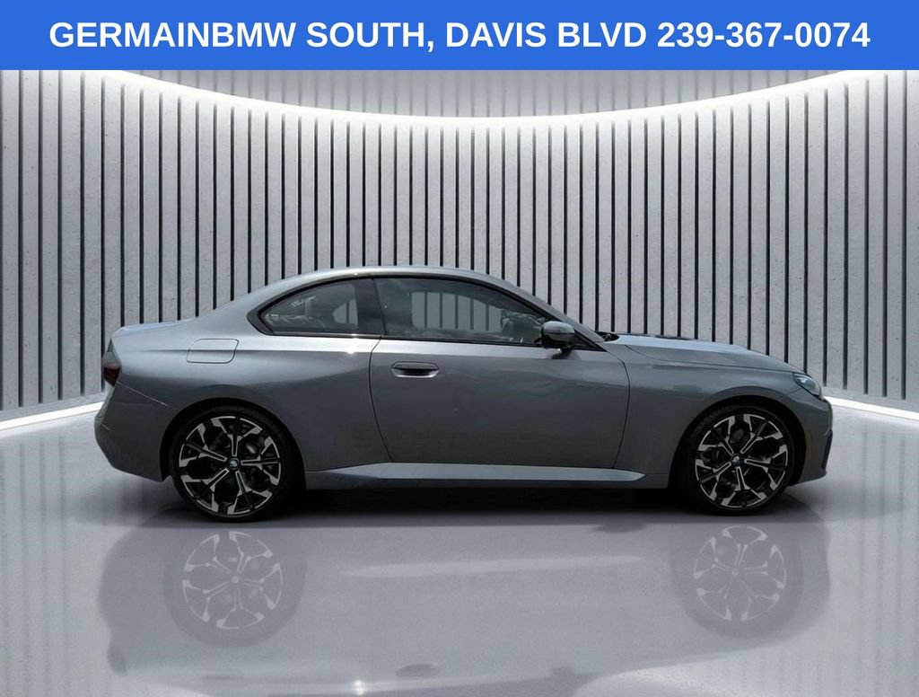 Certified 2025 BMW 230i Coupe w/ Convenience Package RWD image 4