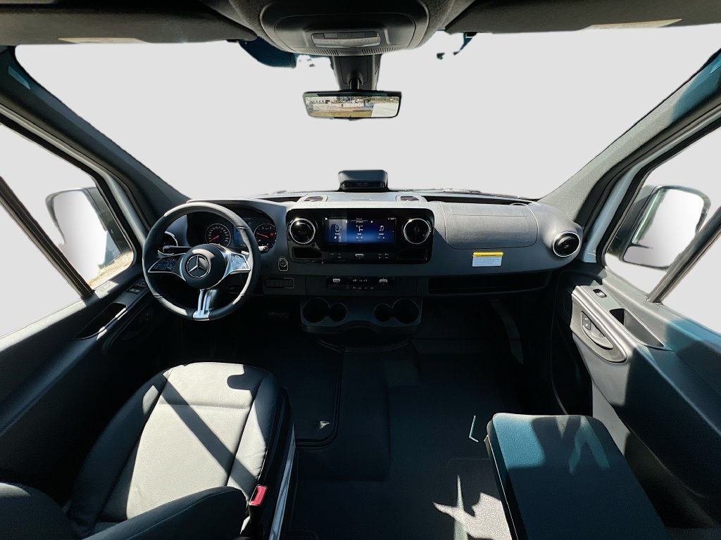 New 2026 Mercedes-Benz Sprinter 2500 image 9