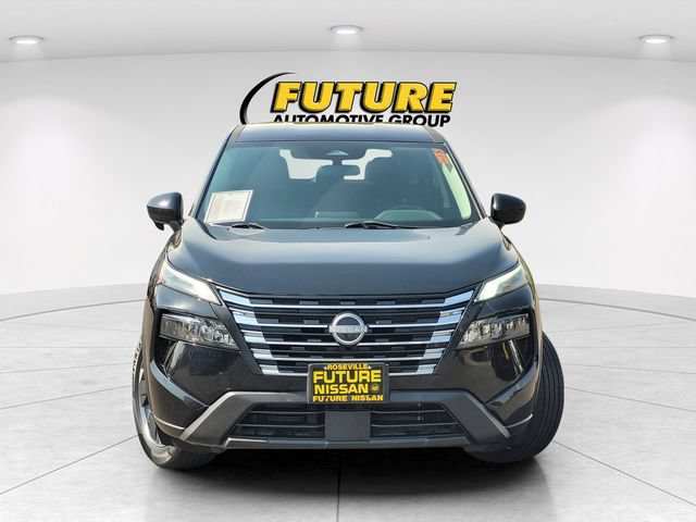 Certified 2024 Nissan Rogue SV AWD/4WD image 2