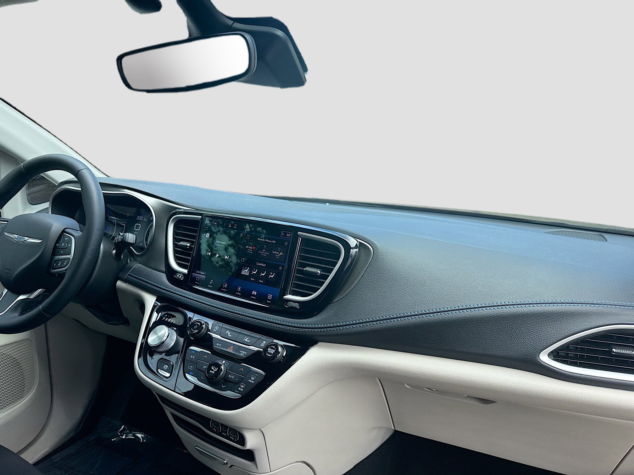 Used 2021 Chrysler Pacifica Touring w/ Cold Weather Group image 29