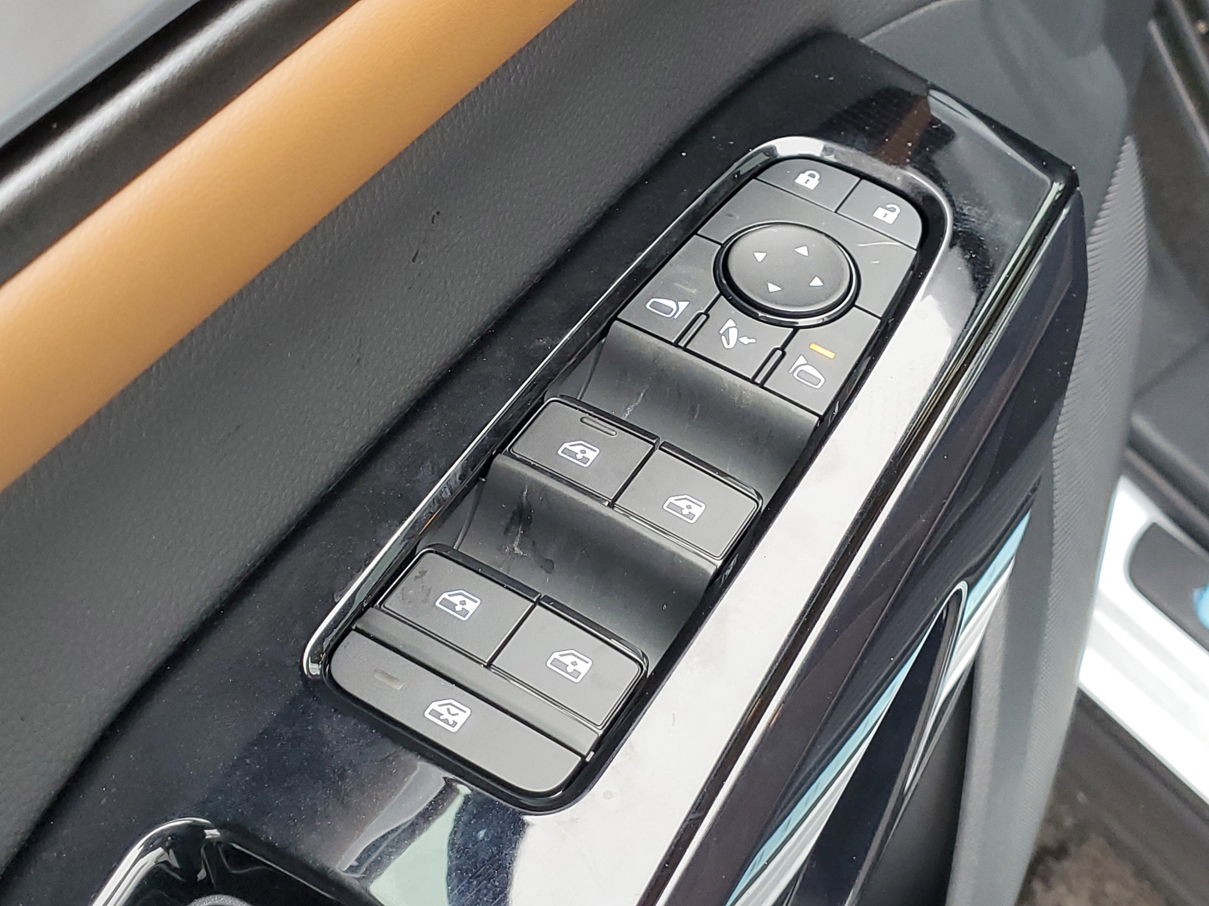 New 2026 Nissan Pathfinder Platinum image 22