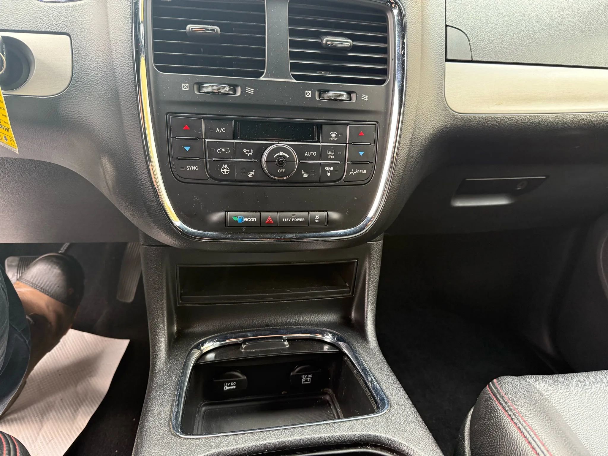 Used 2020 Dodge Grand Caravan GT image 12