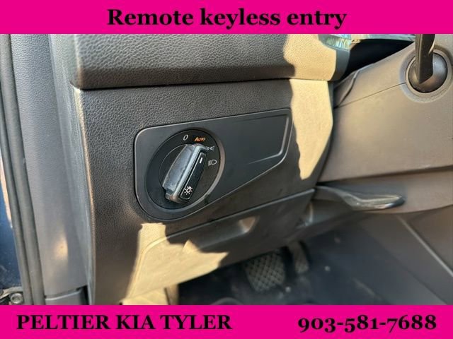 Used 2019 Volkswagen Tiguan S image 17