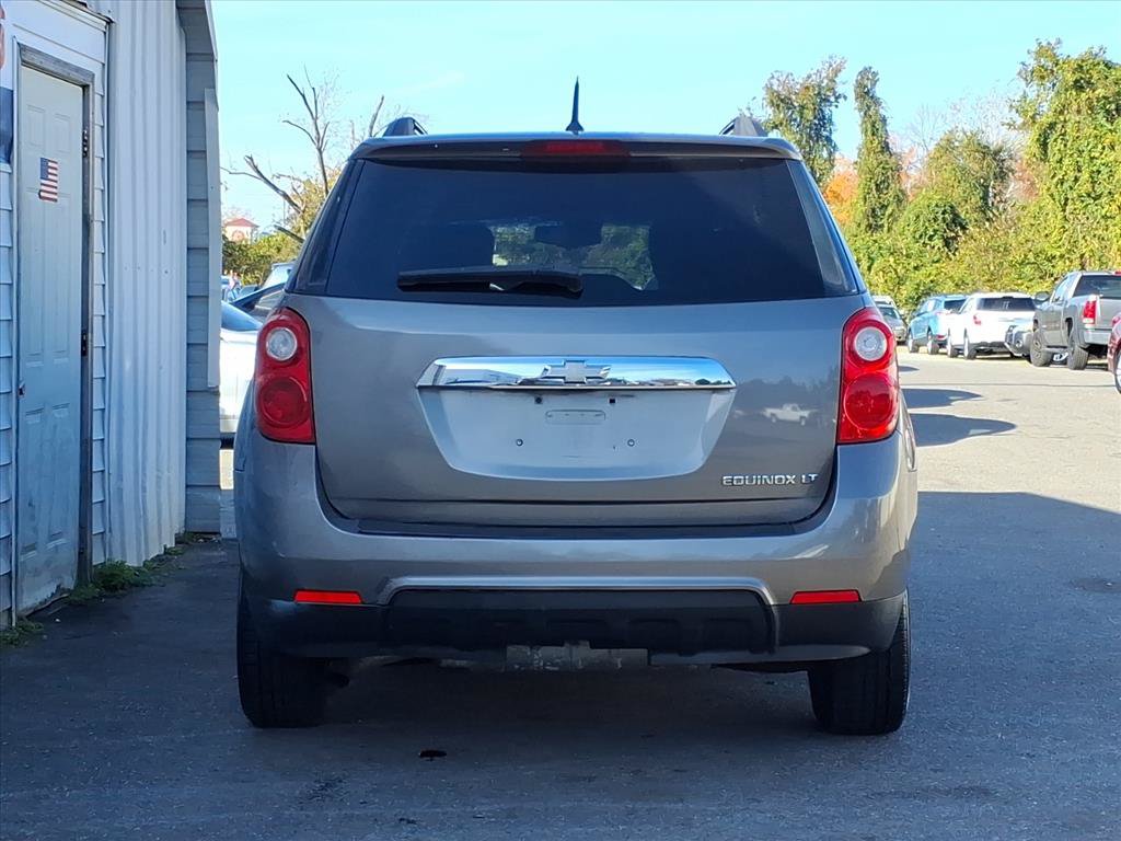 Used 2011 Chevrolet Equinox LT FWD image 4