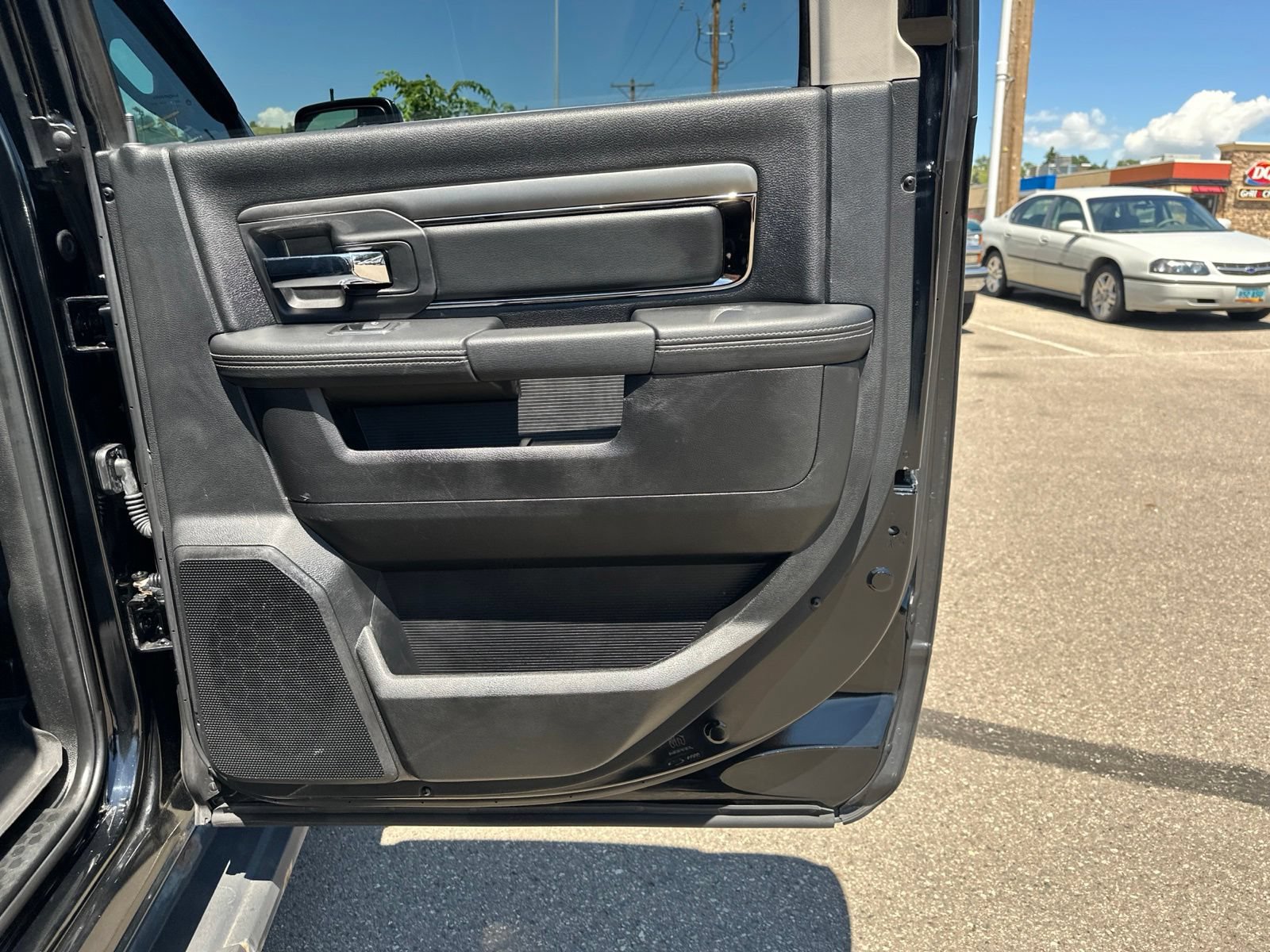 Used 2014 RAM 1500 Sport w/ Remote Start & Security Group AWD/4WD image 33