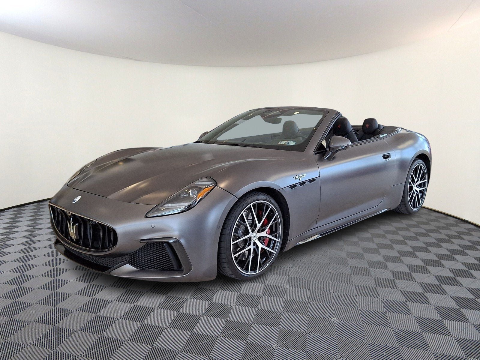 Certified 2024 Maserati GranCabrio Trofeo AWD/4WD image 1