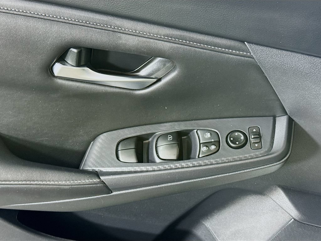 Certified 2024 Nissan Sentra SV FWD image 22