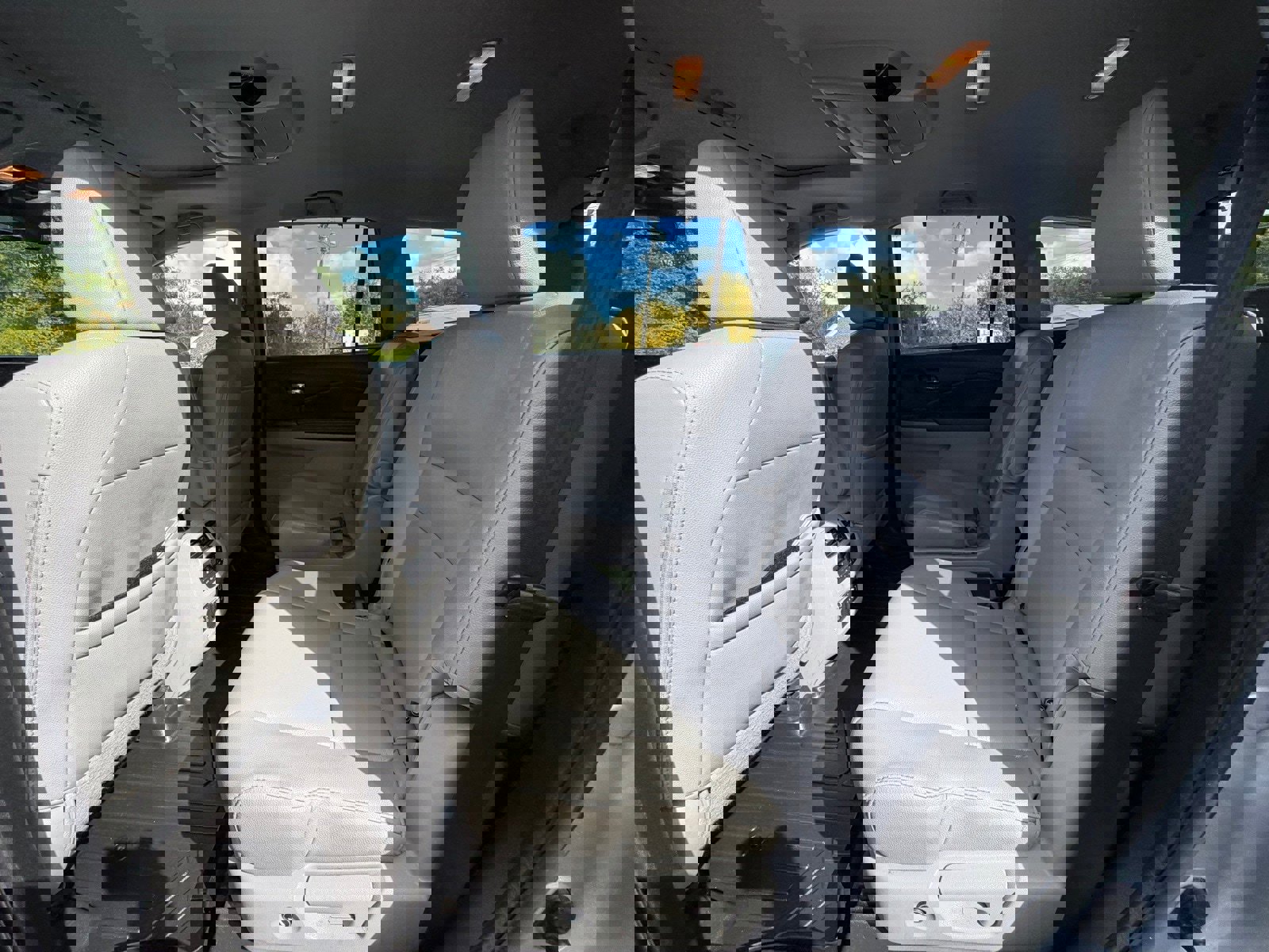 Used 2022 Honda Pilot Touring image 10