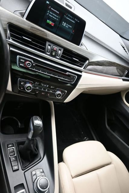 Used 2019 BMW X2 xDrive28i w/ Convenience Package AWD/4WD image 24