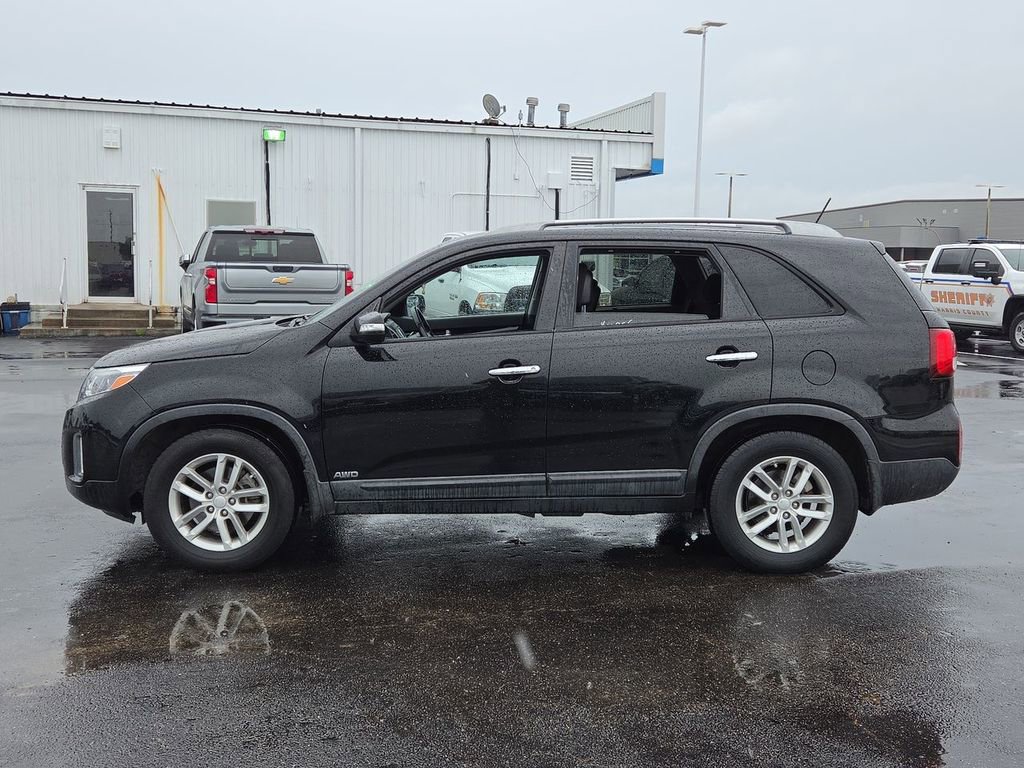 Used 2015 Kia Sorento LX AWD/4WD image 3