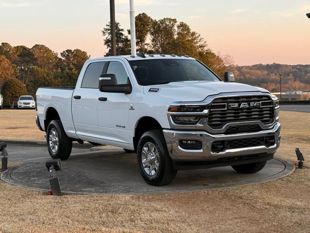 Used 2025 RAM 3500 Big Horn AWD/4WD image 9