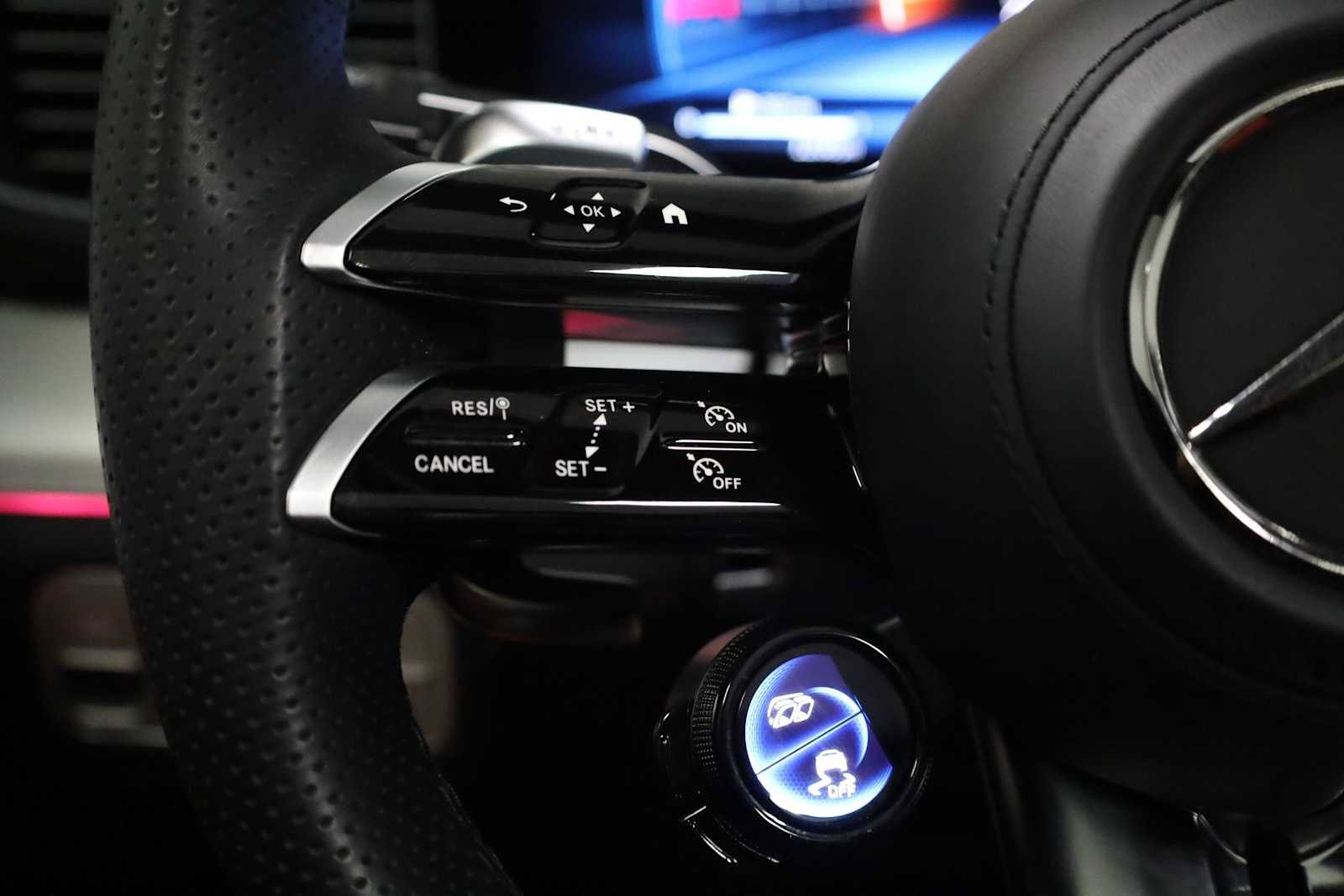 Used 2025 Mercedes-Benz GLE 53 AMG 4MATIC image 25