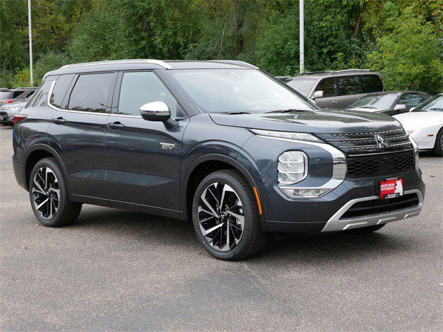 New 2025 Mitsubishi Outlander SEL image 1