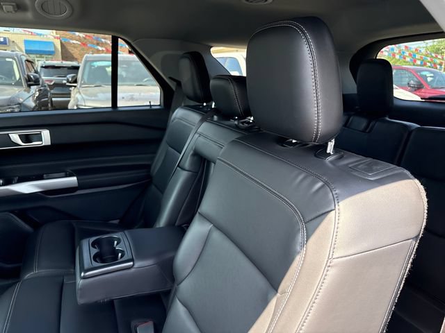 Used 2023 Ford Explorer XLT w/ Equipment Group 202A AWD/4WD image 20