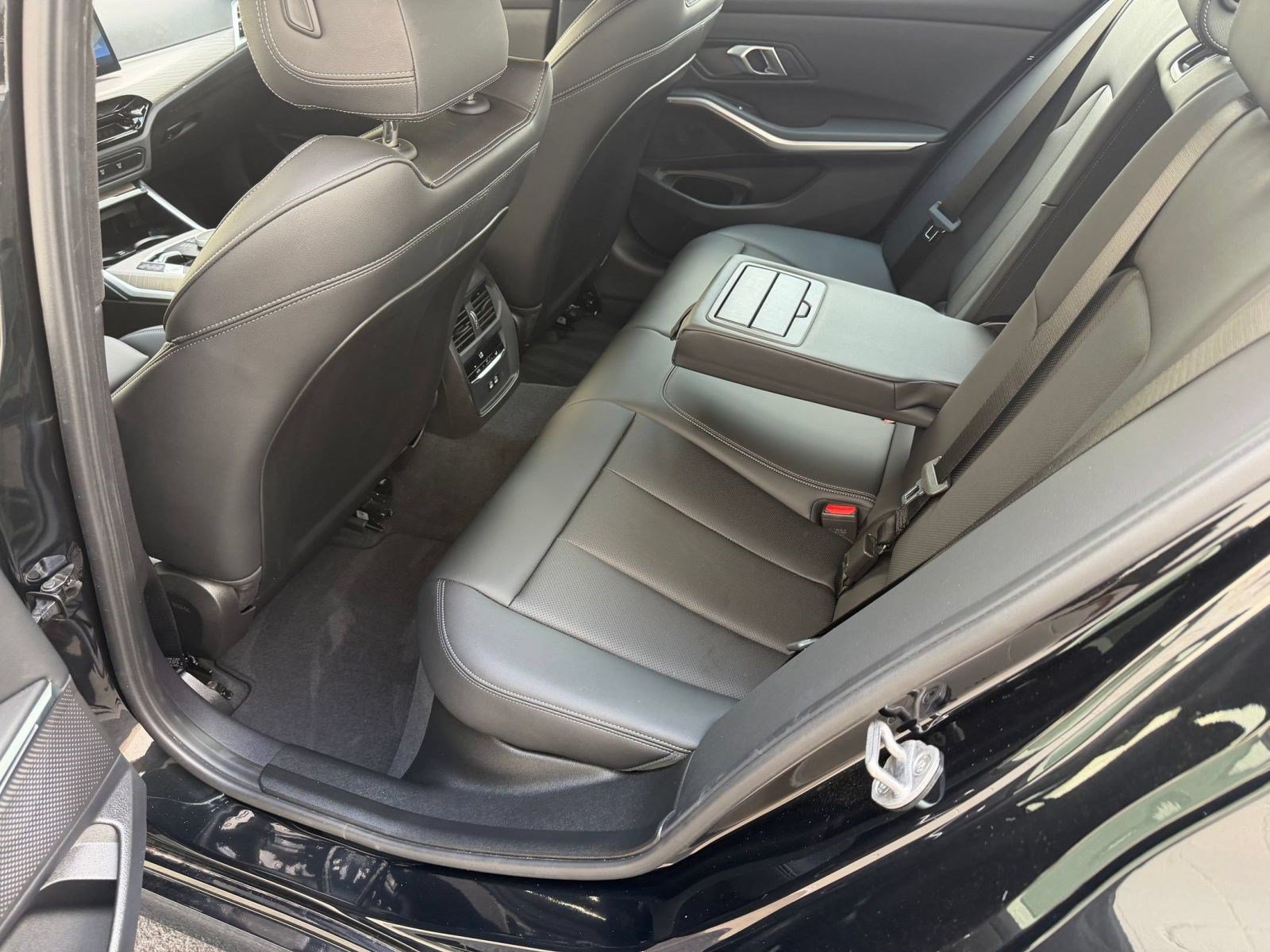 Used 2026 BMW 330i Sedan RWD image 22
