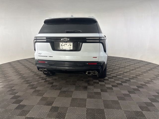 Used 2026 Chevrolet Traverse RS w/ LPO, Floor Liner Package image 9