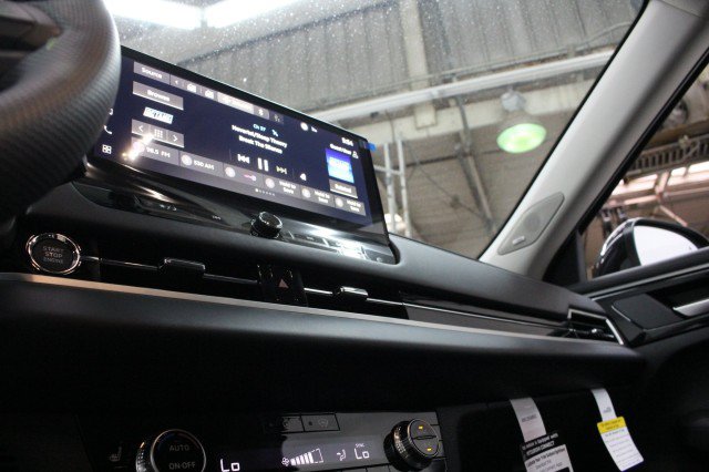 New 2026 Mitsubishi Outlander SE AWD/4WD image 12