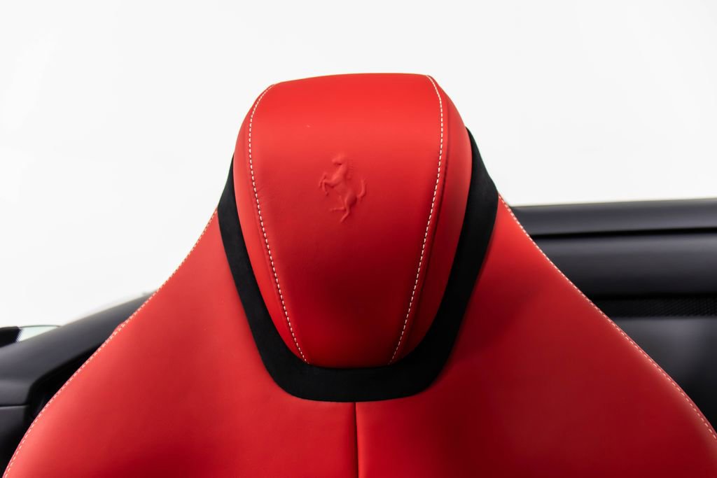 Certified 2025 Ferrari Roma Spider RWD image 58