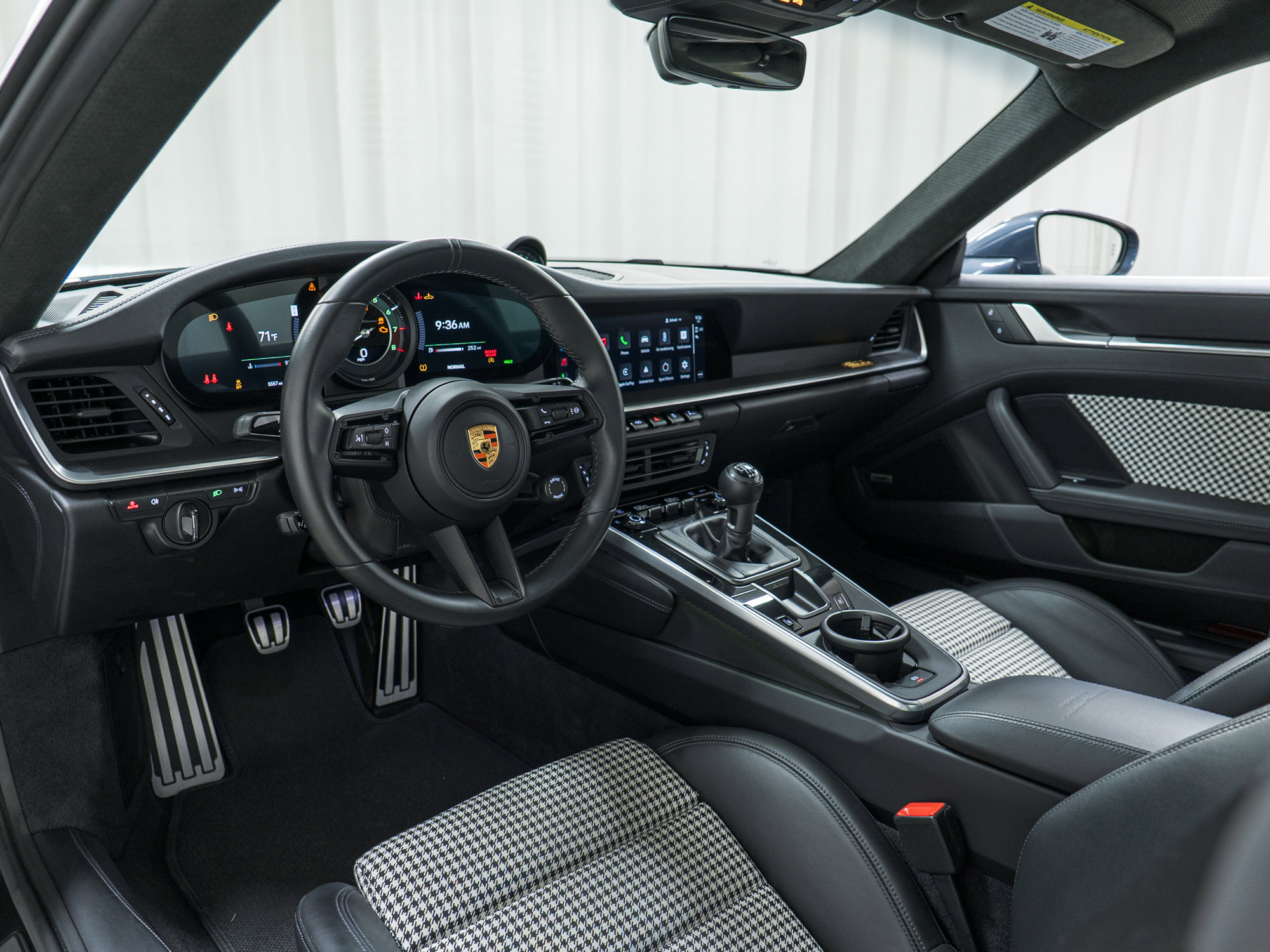 Used 2023 Porsche 911 Sport Classic image 4