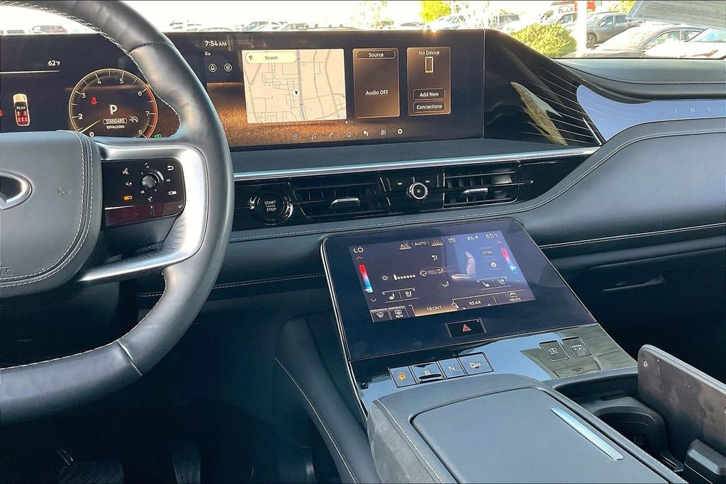 Used 2025 INFINITI QX80 Sensory image 6