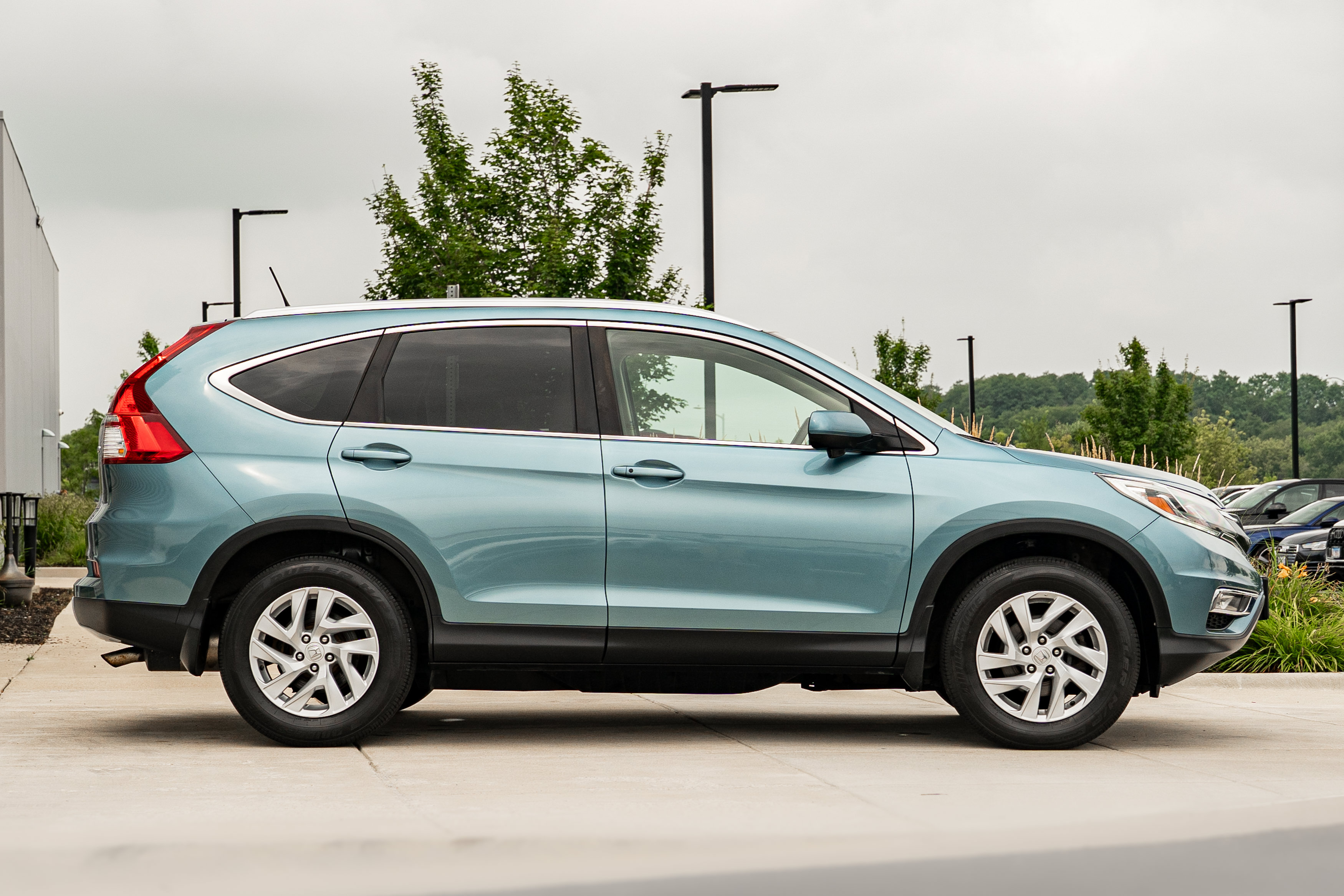 Used 2016 Honda CR-V EX-L image 3