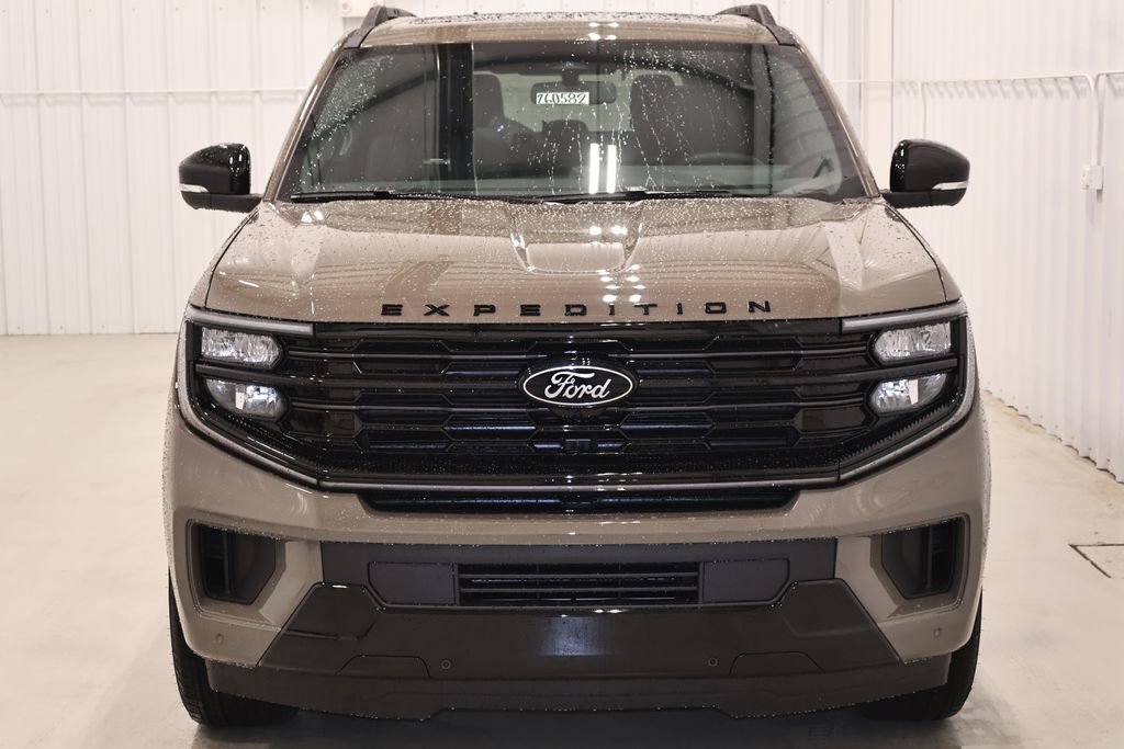 New 2026 Ford Expedition Platinum image 4