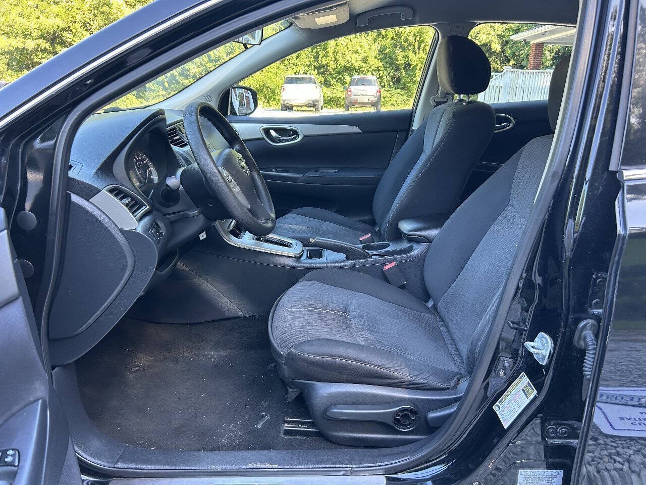 Used 2014 Nissan Sentra SV FWD image 11