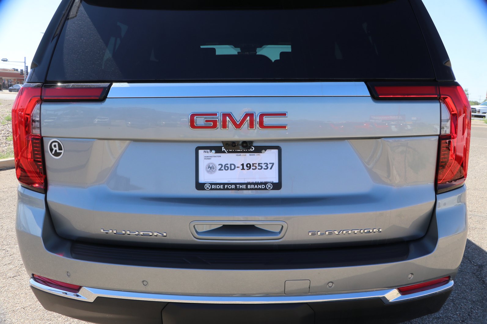 New 2026 GMC Yukon XL Elevation w/ Elevation Premium Package AWD/4WD image 6
