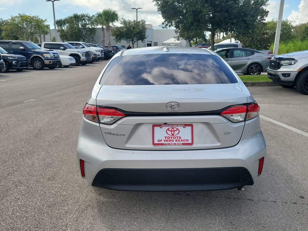 Certified 2024 Toyota Corolla LE FWD image 5