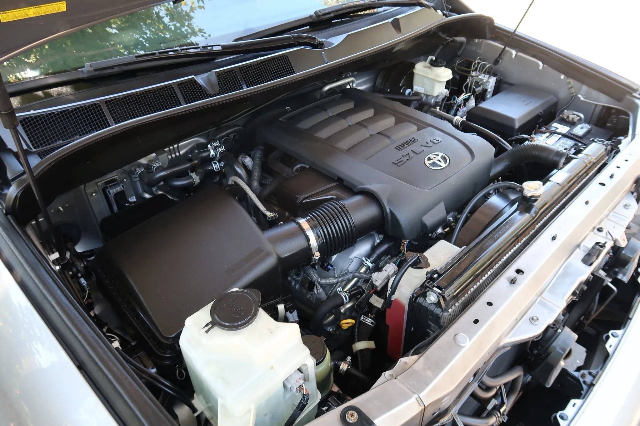 Used 2010 Toyota Sequoia Limited RWD image 32