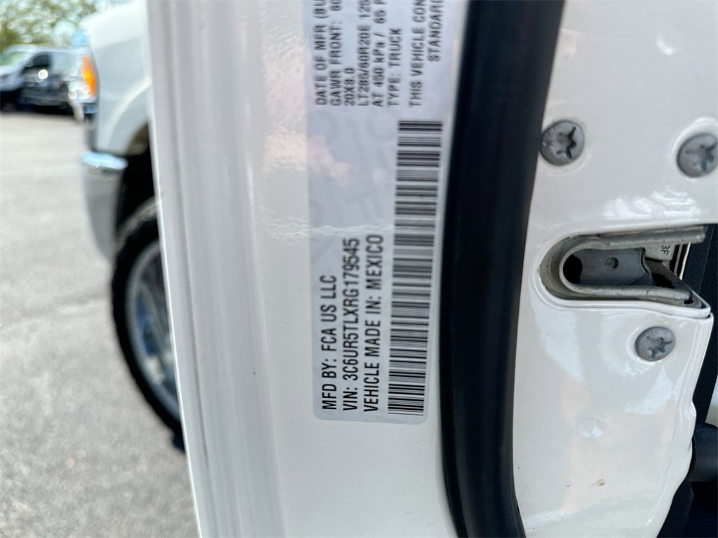 Used 2024 RAM 2500 Limited image 29