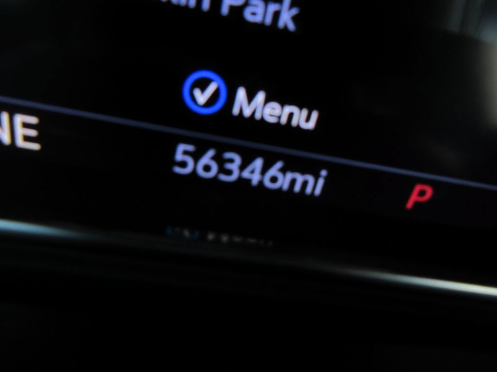 Certified 2020 GMC Sierra 2500 Denali w/ Denali Ultimate Package AWD/4WD image 37