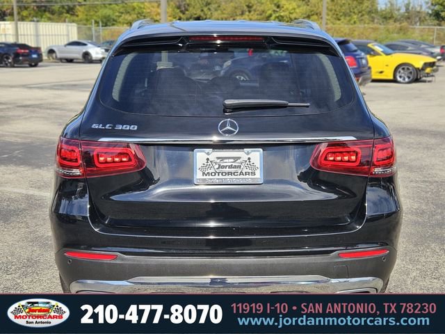 Used 2021 Mercedes-Benz GLC 300 image 4