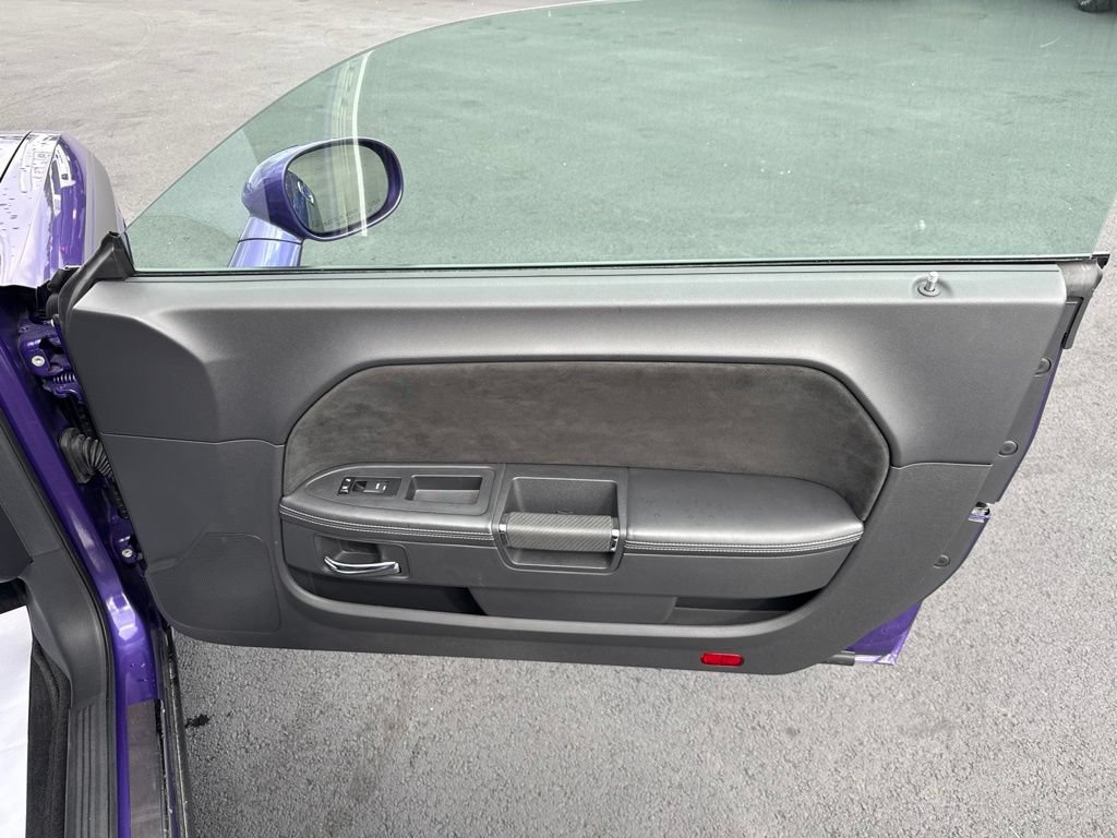 Used 2010 Dodge Challenger SRT8 w/ SRT Option Group II RWD image 13