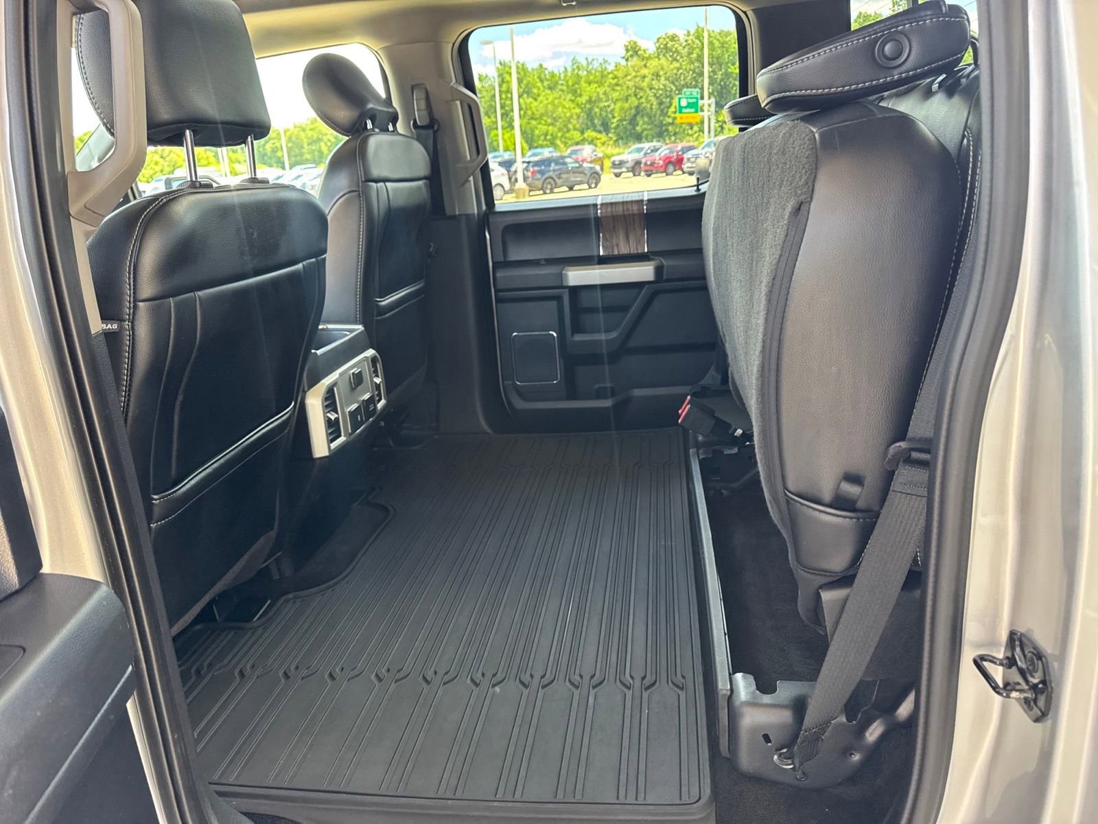 Used 2019 Ford F150 Lariat AWD/4WD image 39