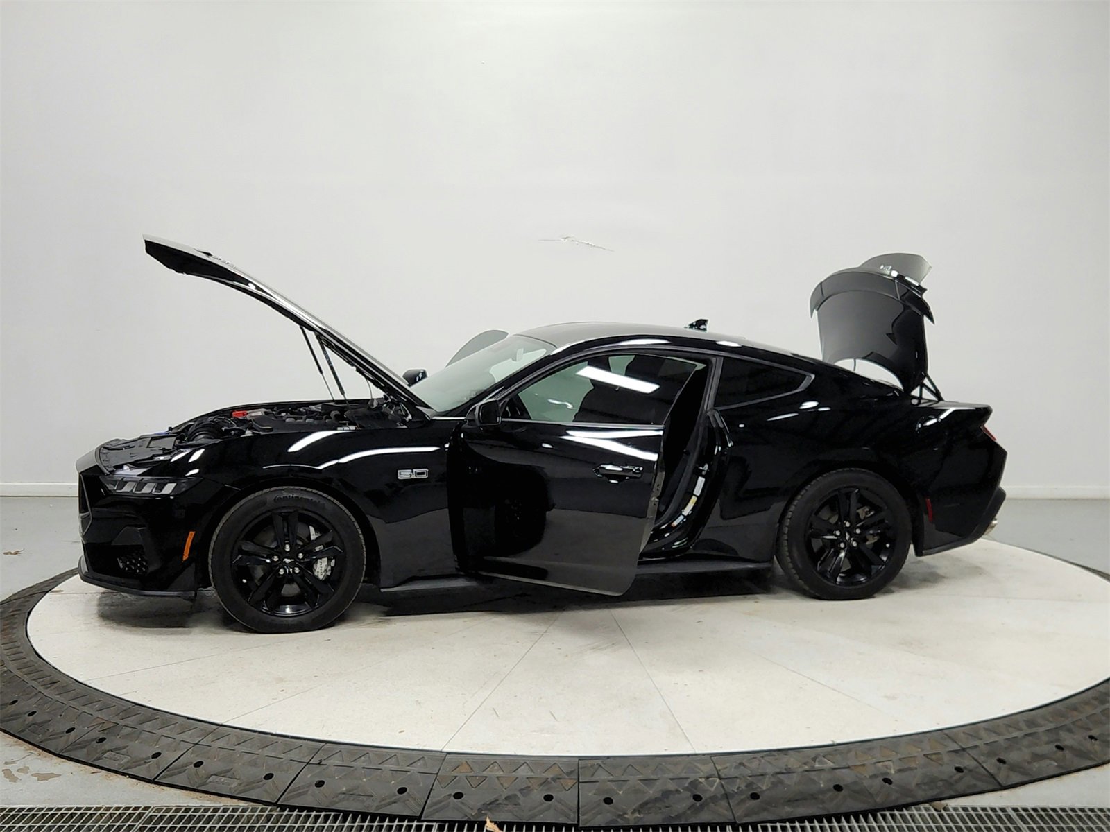 Used 2024 Ford Mustang GT image 12
