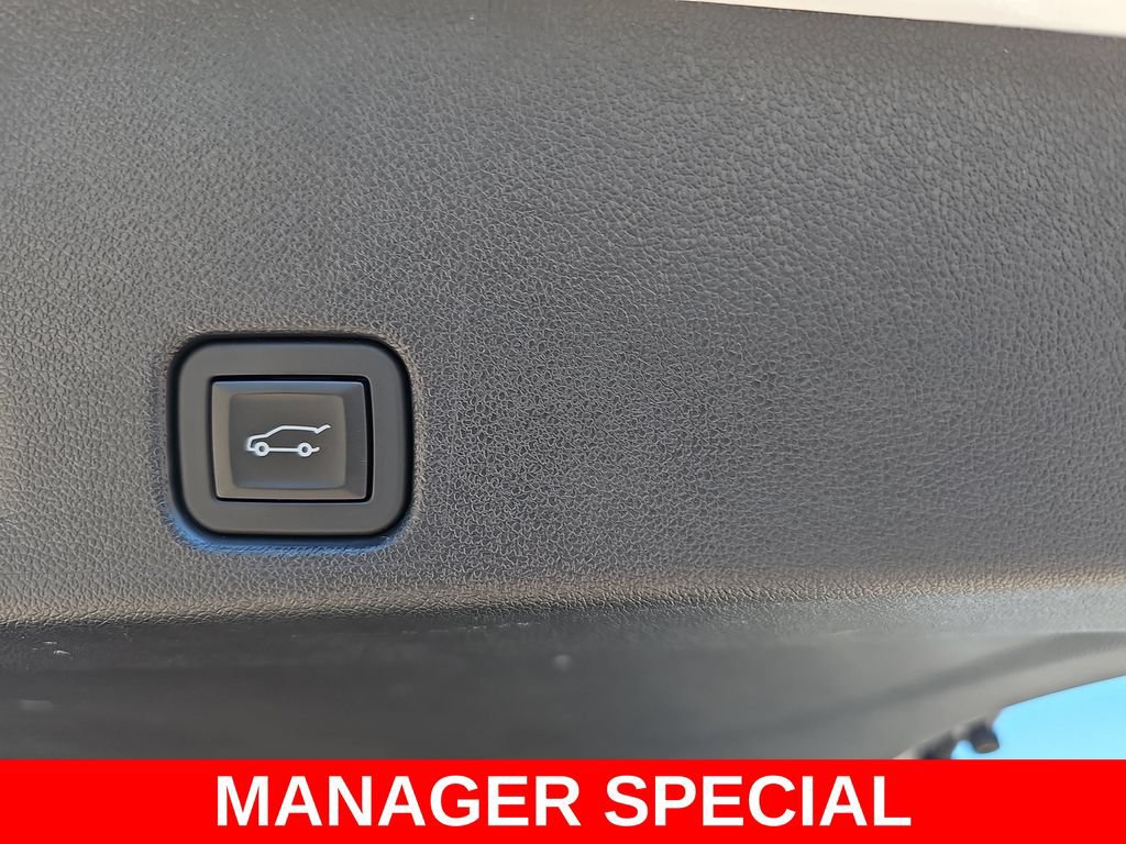 Used 2024 GMC Acadia Denali w/ Super Cruise Package FWD image 14