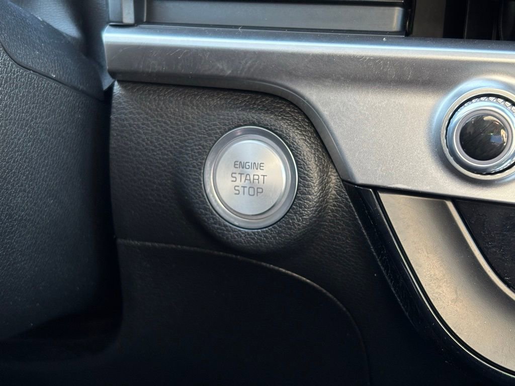 Used 2024 Kia Telluride EX w/ EX Captain's Chair Package image 41