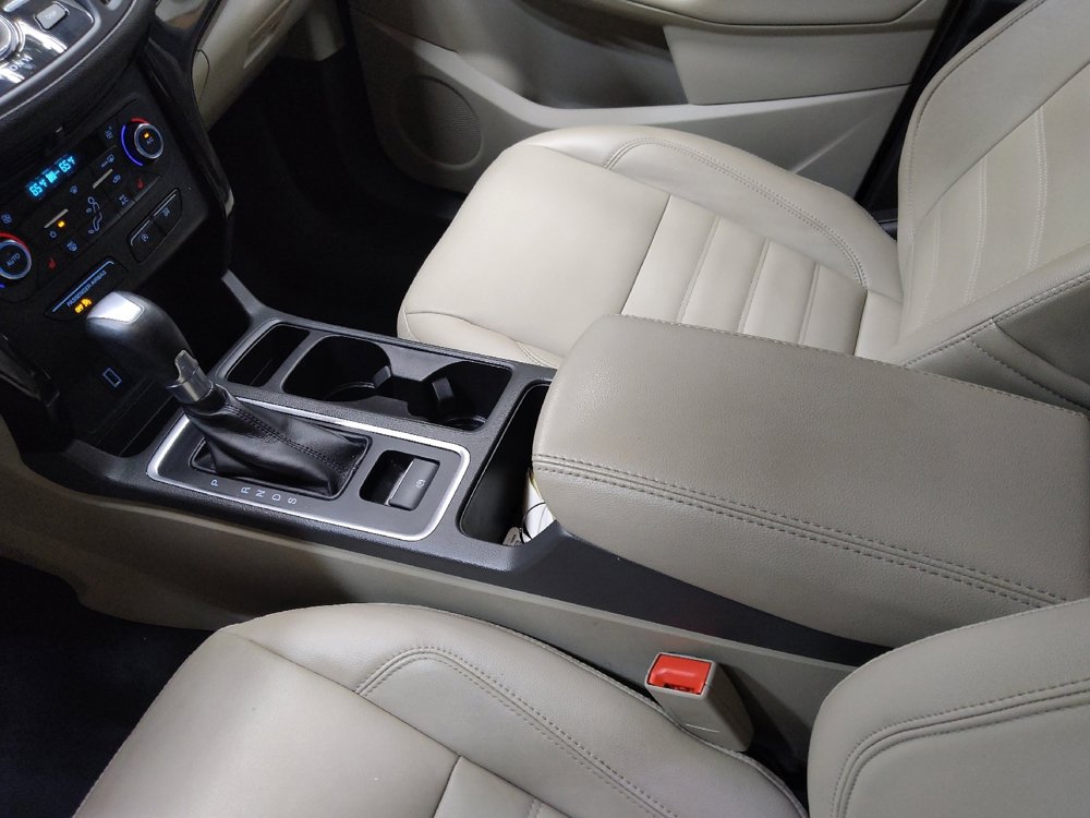 Used 2017 Ford Escape Titanium image 26