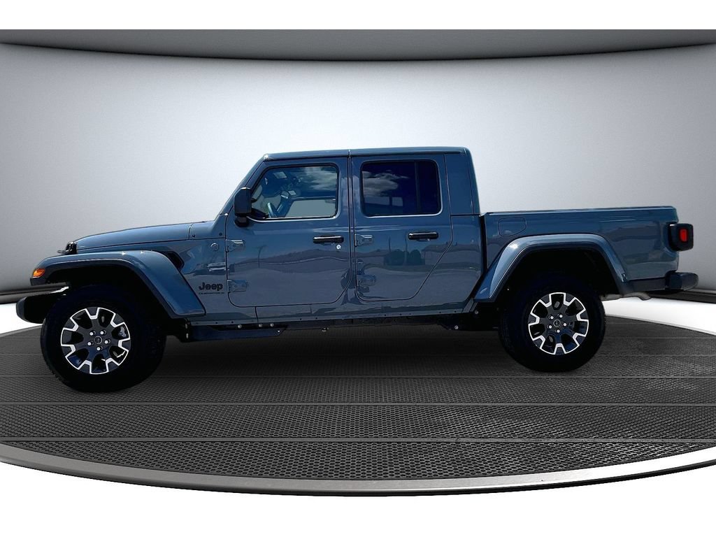 Used 2026 Jeep Gladiator Sport AWD/4WD image 17