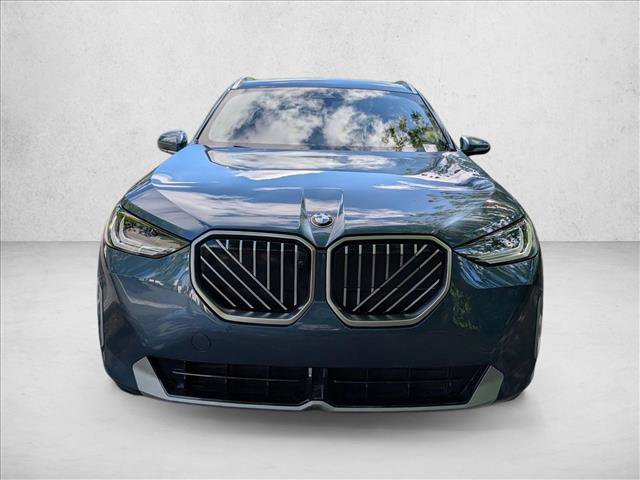 Used 2025 BMW X3 xDrive30i w/ Premium Package AWD/4WD image 2