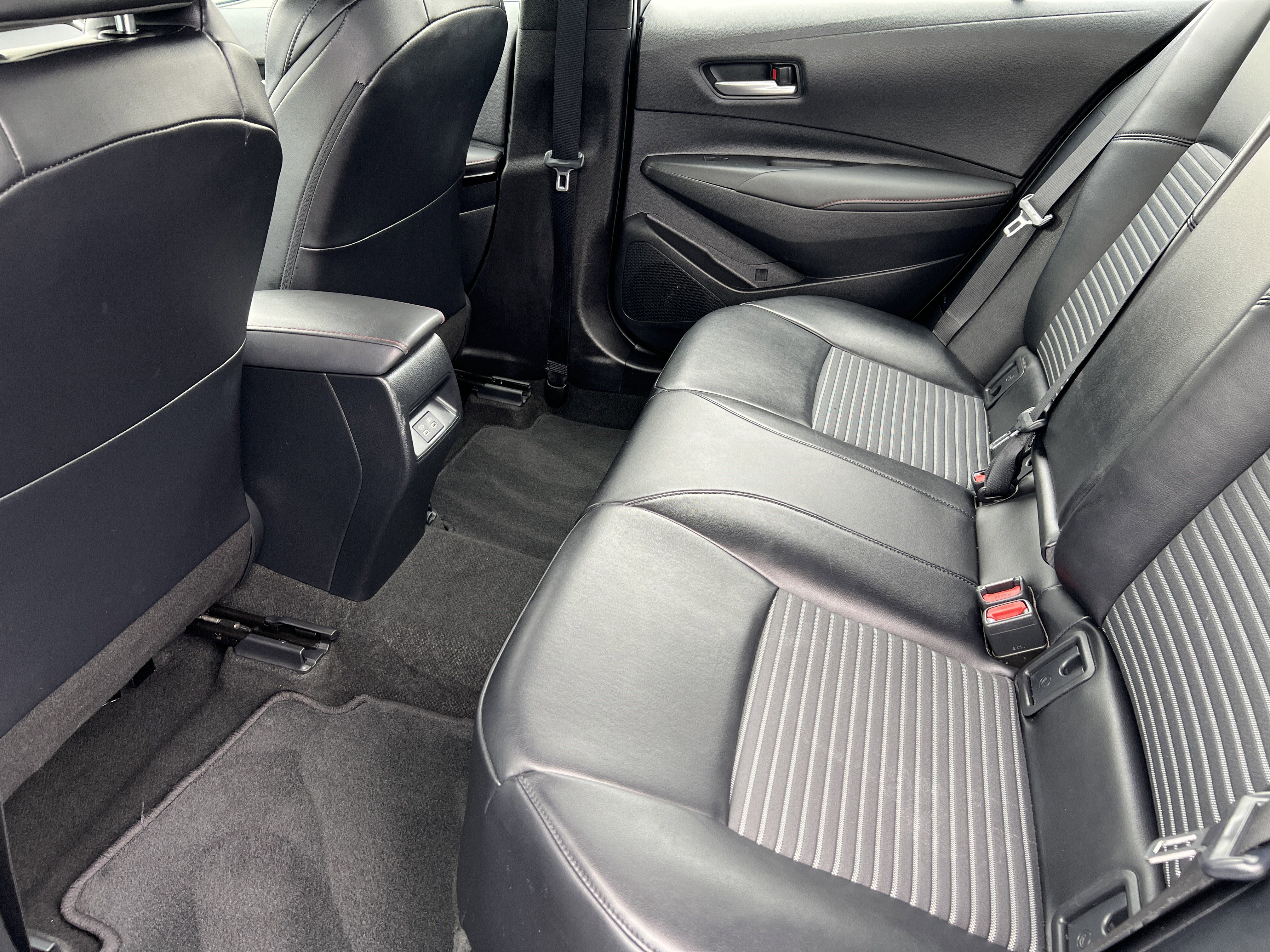 Used 2023 Toyota Corolla XSE w/ Carpet Mat Package (TMS) image 17