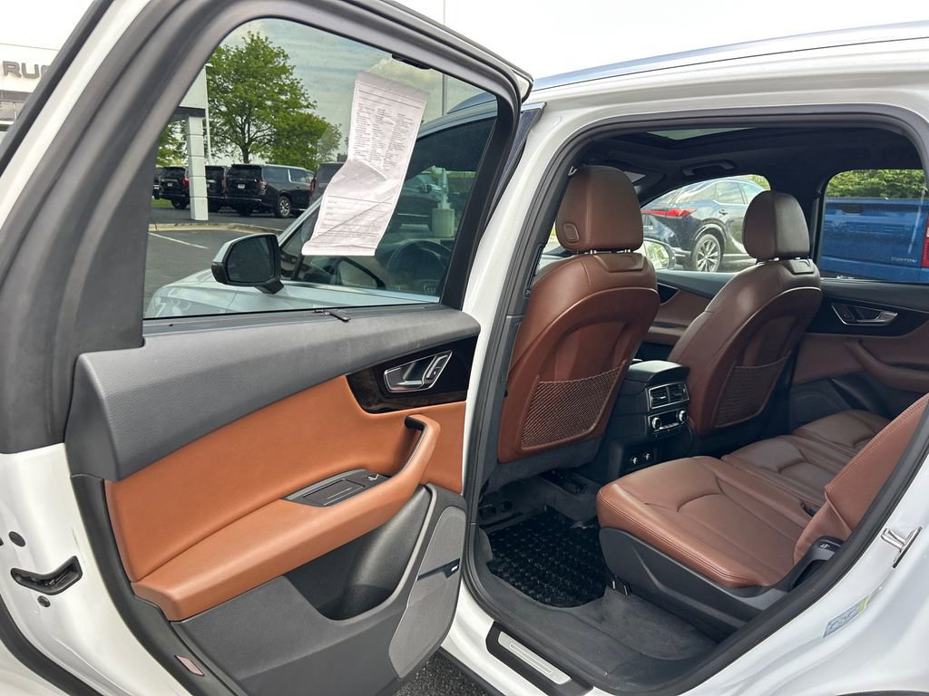 Used 2018 Audi Q7 3.0T Prestige AWD/4WD image 33