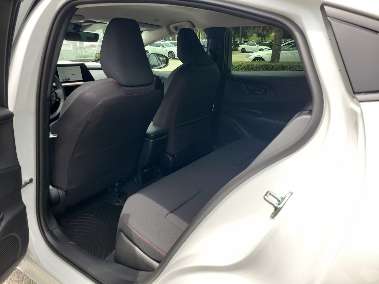 New 2026 Toyota Prius Plug-In Hybrid FWD image 9