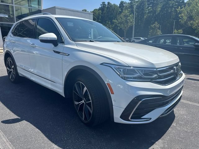 Certified 2024 Volkswagen Tiguan SEL R-Line AWD/4WD image 6