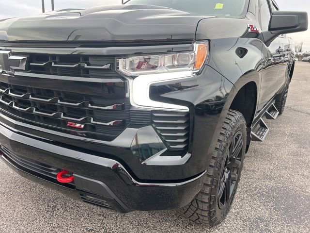 Used 2024 Chevrolet Silverado 1500 LT Trail Boss image 9
