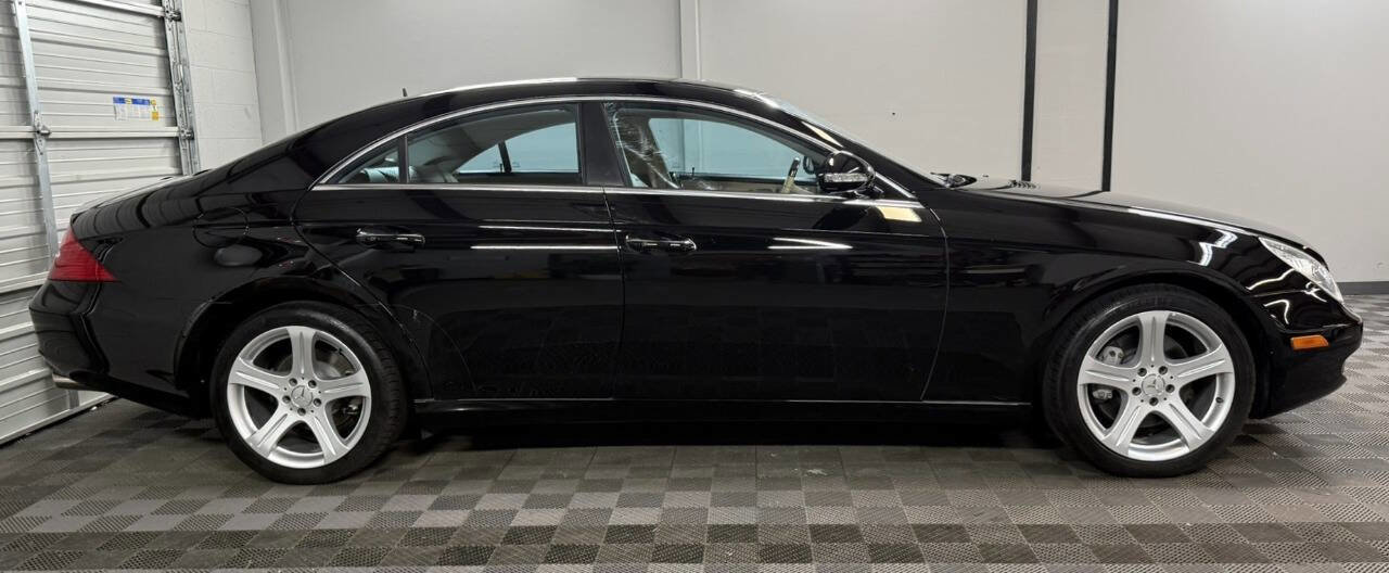 Used 2006 Mercedes-Benz CLS 500 image 2