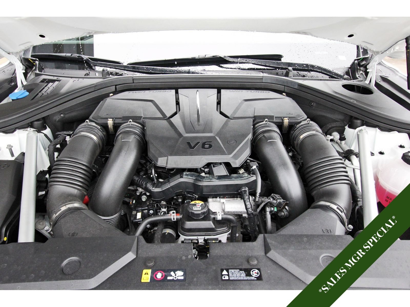 Used 2025 Genesis GV70 3.5T Sport w/ Sport Prestige Package AWD/4WD image 33