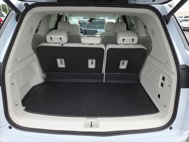New 2026 Buick Enclave Avenir w/ Super Cruise Package FWD image 29