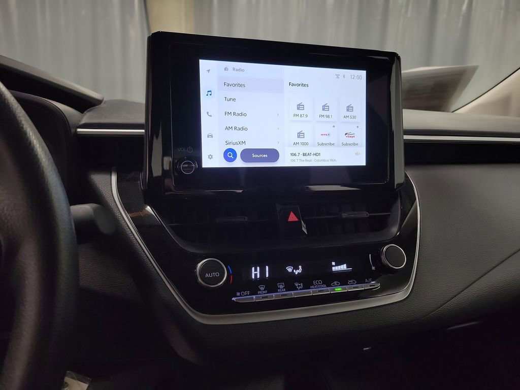 Used 2025 Toyota Corolla LE image 14